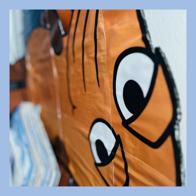 Es ist vollkommen klar, was Kinder und ihre Erziehungsberechtigten kommenden Dienstag, 3.10., ab 10:00 Uhr vorhaben: TÜREN AUF MIT DER MAUS heißt es am Feiertag, und das Apollo-Theater Siegen öffnet Türen, Bücher und Filzstifte, zeigt, was es alles kann auf, hinter, neben und weit über der Bühne und ist mit Vorlesen, Fotografieren, Spielen und Twistern für alle ab fünf Jahren da. 

Eintritt ist frei, die Türen sind offen. Die Zählkarten für die Hausführungen sind telefonisch zu reservieren. Für die Technikshow online!

https://www.apollosiegen.de/spielplan/679-tueren-auf-mit-der-maus/

#türenaufmitdermaus #mausimhaus #maustüröffnertag #herbstferienstart #technikshow #hausführungen #daistwaslos #apollotheatersiegen #immerlive #immeroffenfüralle