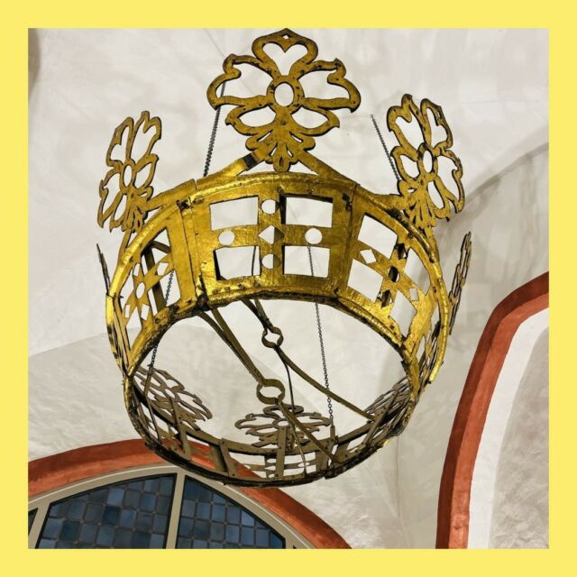 Herbstferienvorschauzeit.
Wo schauen wir denn hin?
"Vor".
Ach ja.
Na dann!

Wir schauen nach vor(ne) und sehen, dass am kommenden Sonntag, den 8. Oktober, die erste von drei THEATER & KIRCHE Veranstaltungen dieser Spielzeit stattfindet. In der Nikolaikirche reflektiert der Gottesdienst um 10:00 Uhr den musikalischen und sensibel-sinnlichen Theaterabend MIT ANDEREN AUGEN, der vergangene Woche im Apollo-Theater Siegen gefeiert wurde.

https://www.apollosiegen.de/spielplan/681-theater-und-kirche-2023-2024/

#theaterundkirche #krönchen #nikolaikirche #mitanderenaugen #sovielesinne #augenohrenmundnasefinger #ichbinhier #apollotheatersiegen #immerlive #immeroffenfüralle